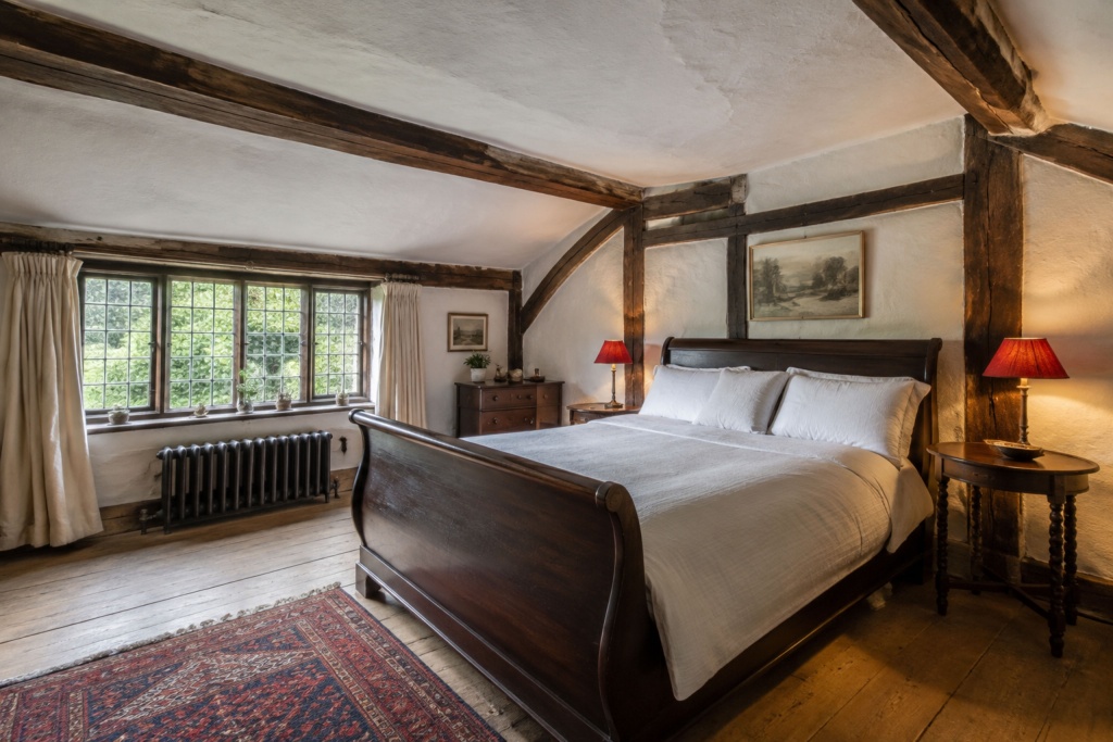 051_high-country-cottage-bedroom.jpg