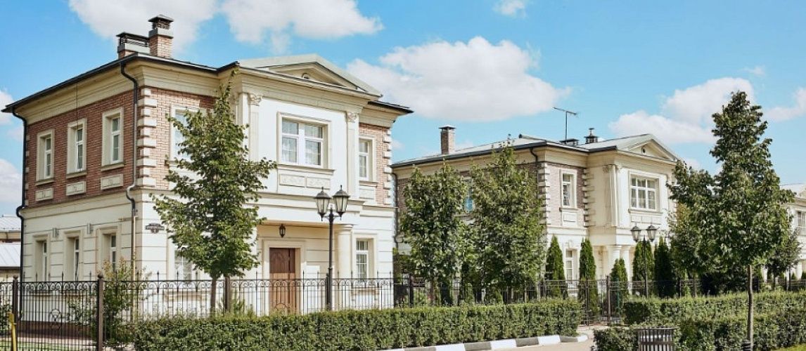 Как оформить интерьер загородного дома без семейных конфликтов