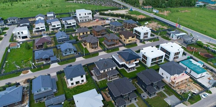 Аналитики Астерры зафиксировали рост доли участков с подрядом в сегменте ИЖС 