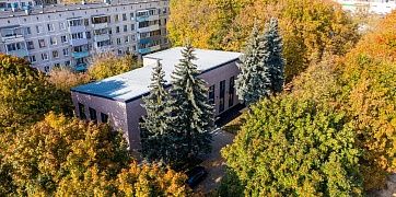 Плюсы и минусы аренды загородного офиса: руководство для удалённых команд