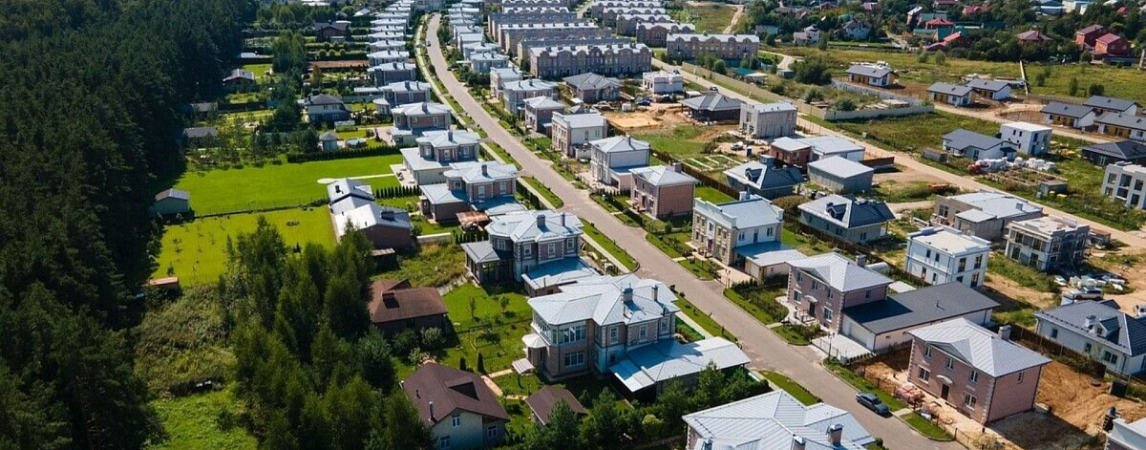 Архитектурный минимализм vs русская душа: как найти баланс в загородном доме?