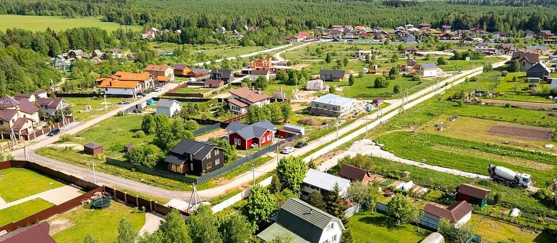 Эффект загородного дома: почему лучшие идеи приходят во время прополки и покраски